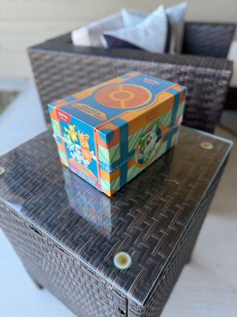 Pokemon TCG: Paldea Adventure Chest